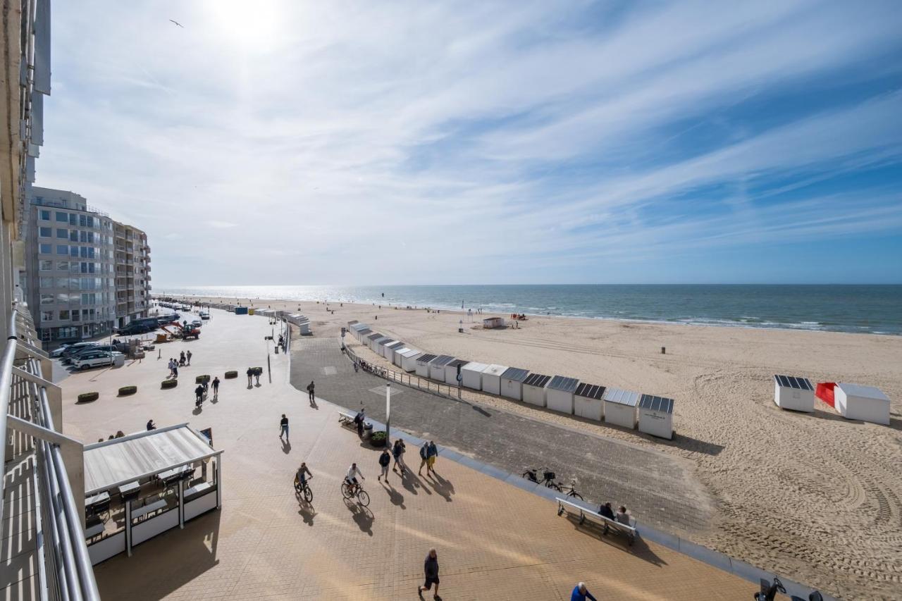 Apartment 2 Bedrooms With Magnificent Seaview And Free Parking Ostend Exterior photo